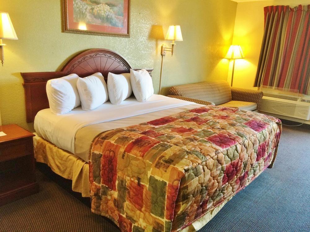 Diamond Inn Forrest City Bagian luar foto