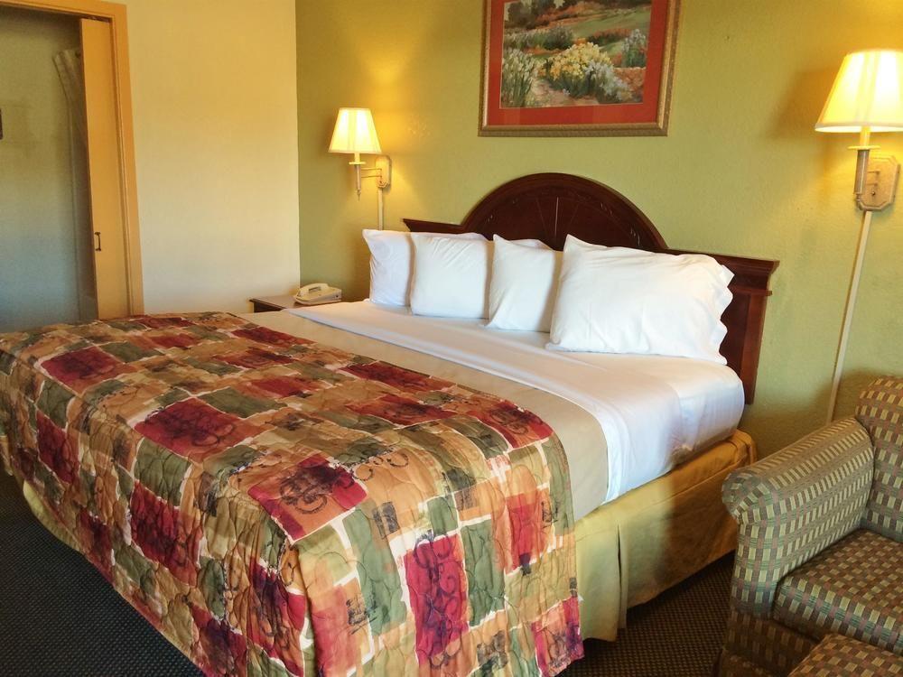 Diamond Inn Forrest City Bagian luar foto